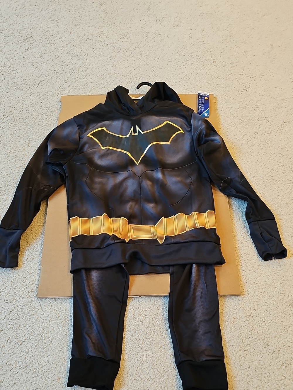 Anyday Heroes Batman Hoodie And Pants Set Size L (10-12)